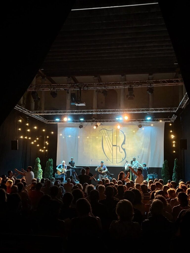 Instagram post from hector_braga. This post is in position 12.